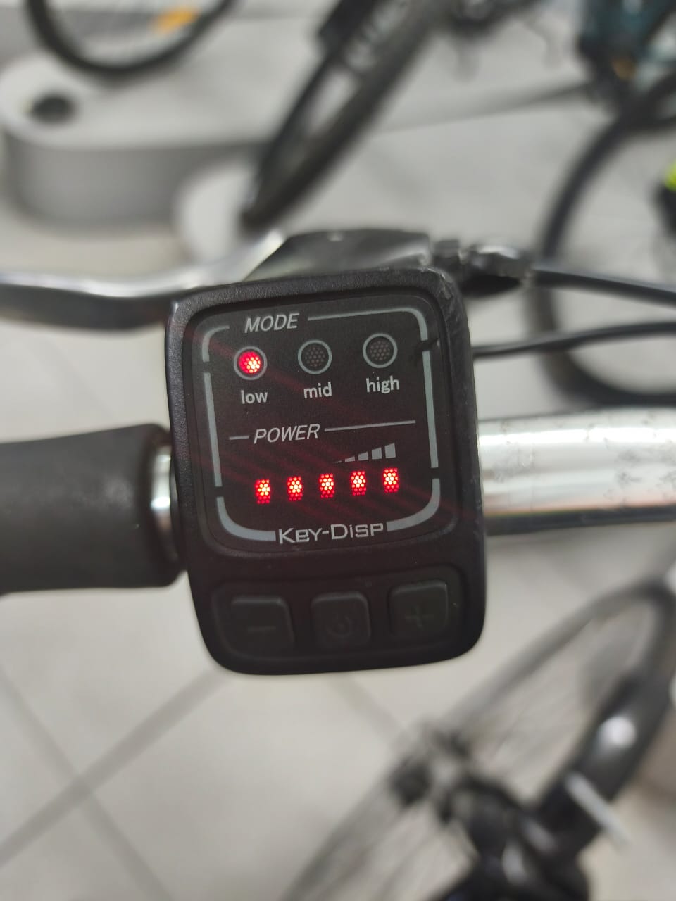 PEDALLA RODDA PRETA MOTOR 250W BATERIA DE LÍTIO 9Ah - Imagem 3