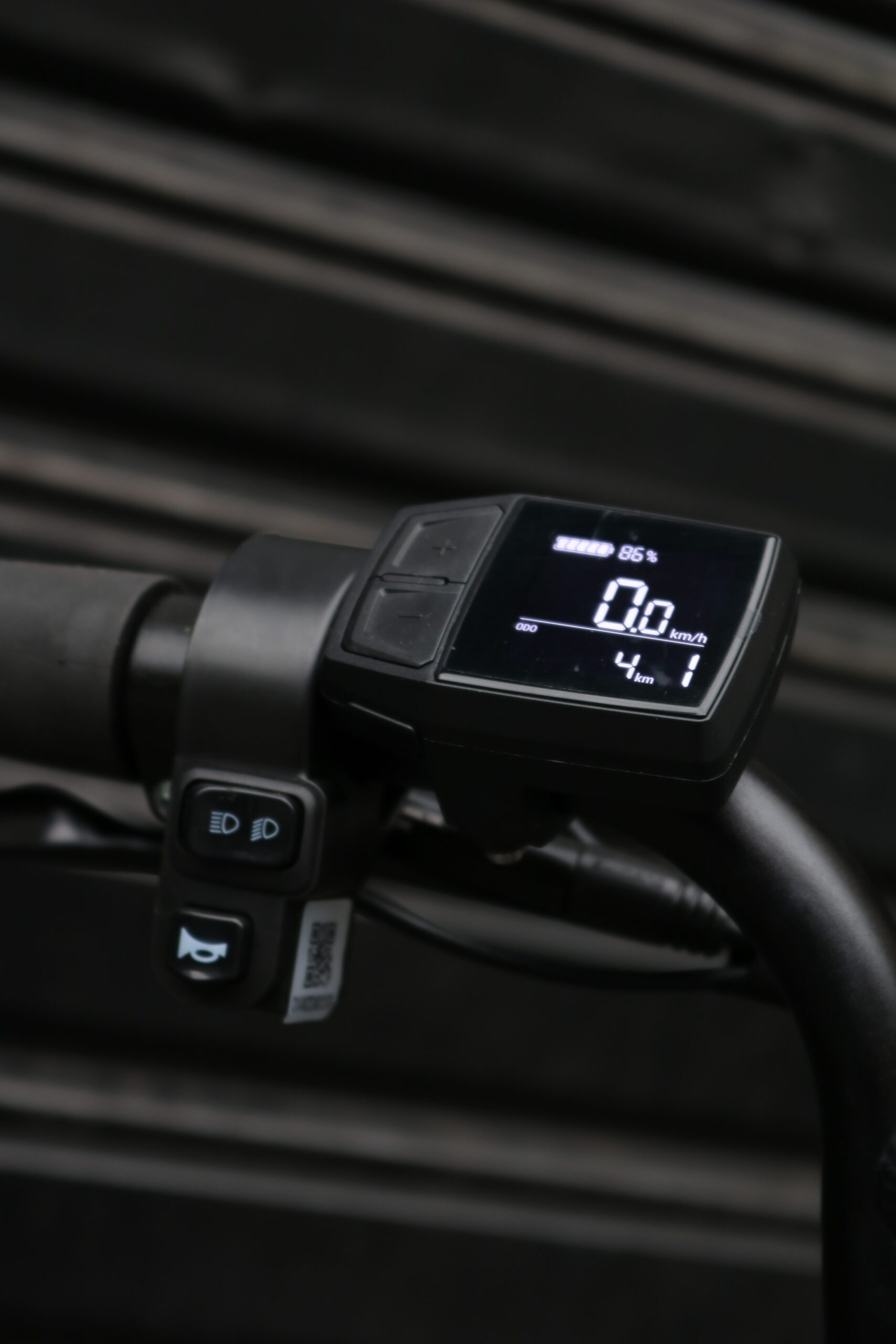 BICICLETA ELÉTRICA OGGI STREET GO S12 CINZA COM SEGURO GRÁTIS POR 12 MESES - Imagem 6