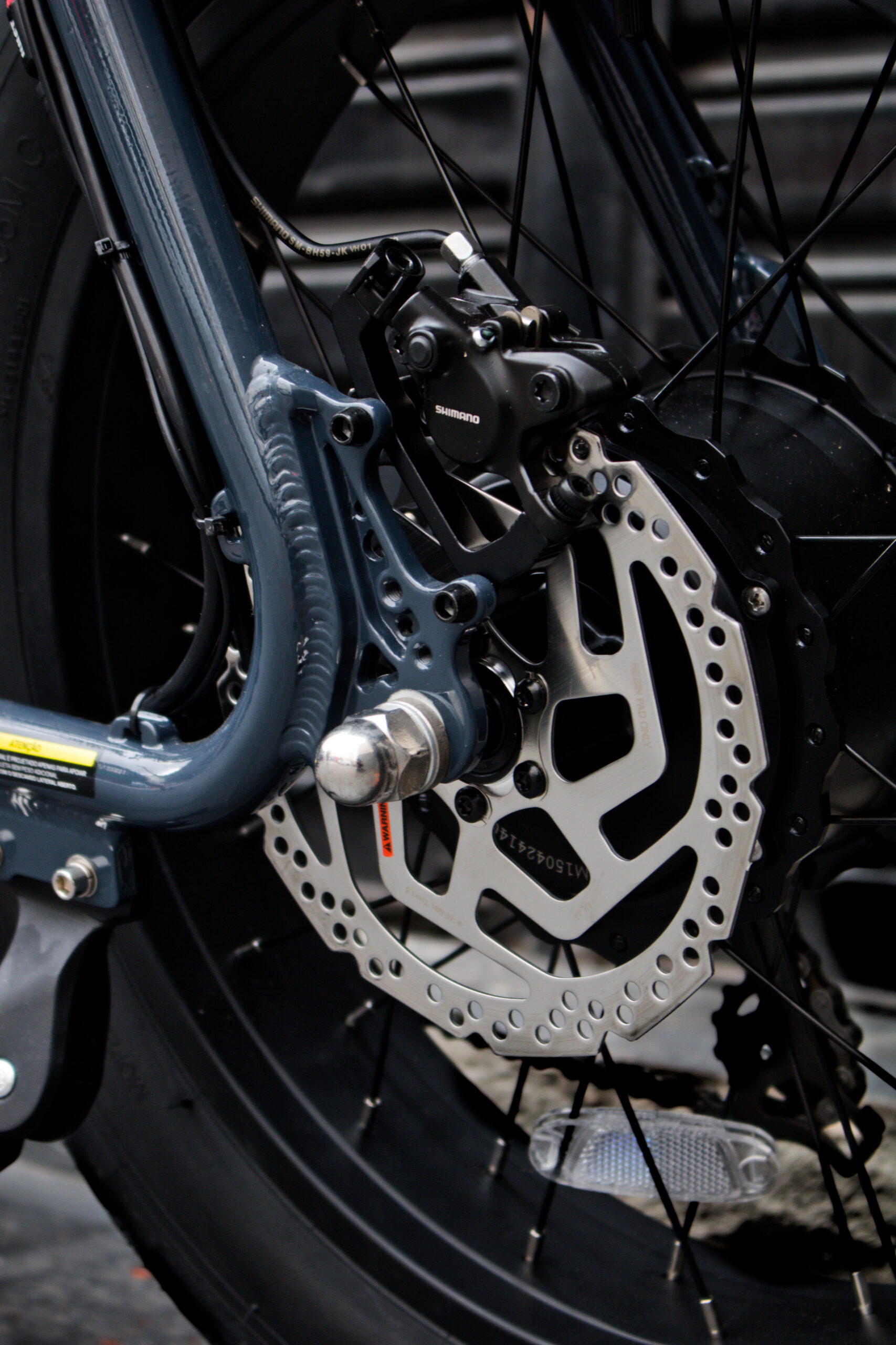 BICICLETA ELÉTRICA OGGI STREET GO S12 CINZA COM SEGURO GRÁTIS POR 12 MESES - Imagem 9